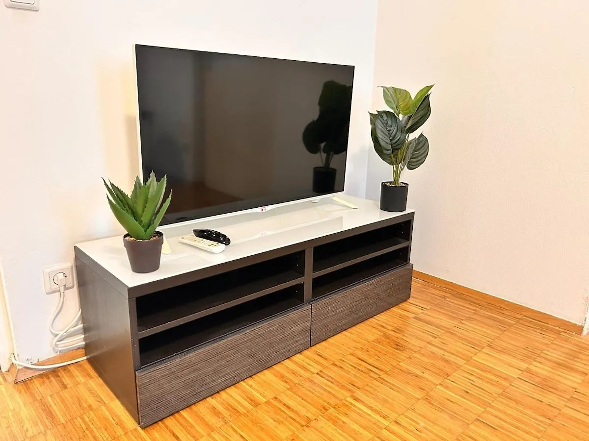 Apartment Stylish City Nest - 3 Rooms For 5 - Near Metro Vienna